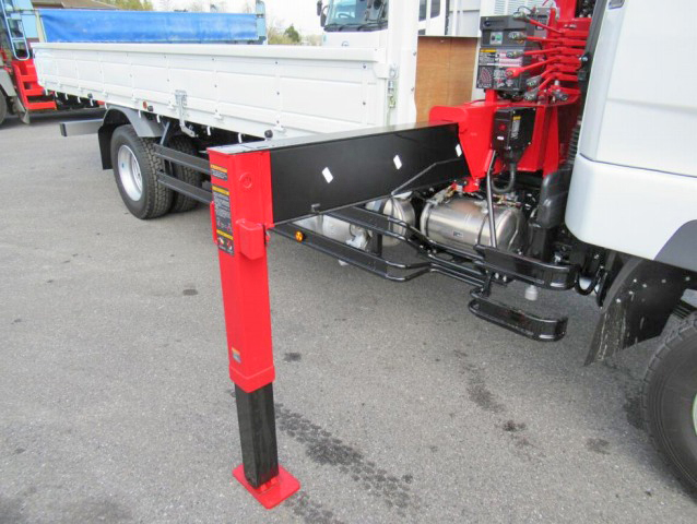 三菱ふそうファイタークレーン4段増トン（6t・8t）[写真19]