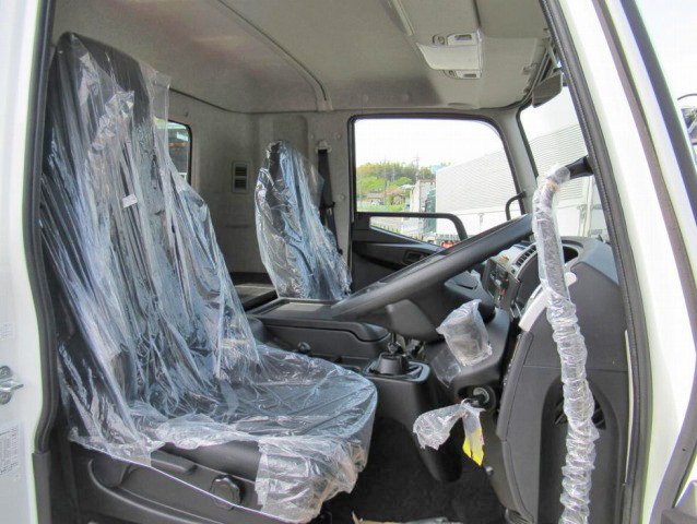 三菱ふそうファイタークレーン4段増トン（6t・8t）[写真33]