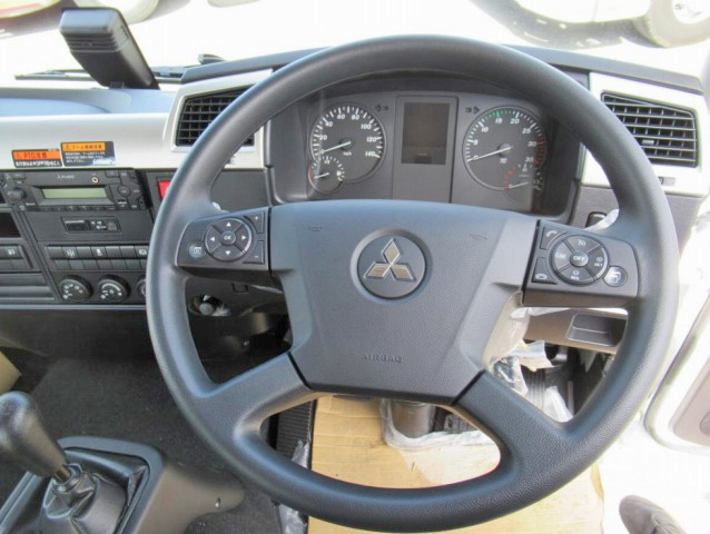 三菱ふそうファイタークレーン4段増トン（6t・8t）[写真37]