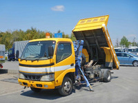 トヨタダイナダンプ・クレーン付小型（2t・3t）[写真03]
