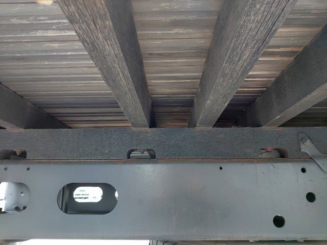 UDトラックスコンドル平ボディ中型（4t）[写真16]