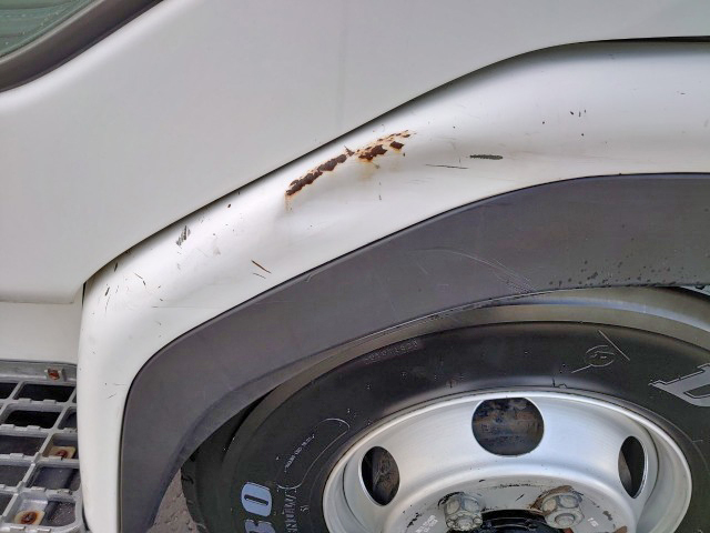 UDトラックスコンドル平ボディ中型（4t）[写真21]