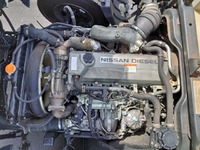 UDトラックスコンドル平ボディ中型（4t）[写真23]