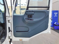 UDトラックスコンドル平ボディ中型（4t）[写真26]