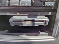 UDトラックスコンドル平ボディ中型（4t）[写真33]