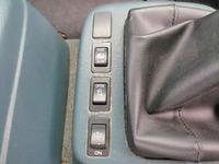 UDトラックスコンドル平ボディ中型（4t）[写真36]