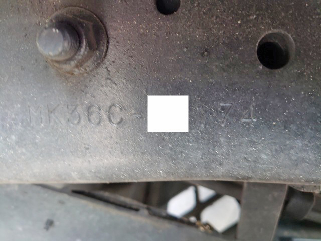 UDトラックスコンドル平ボディ中型（4t）[写真39]