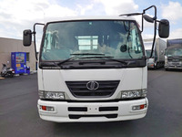 UDトラックスコンドル平ボディ中型（4t）[写真06]