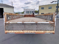 UDトラックスコンドル平ボディ中型（4t）[写真08]