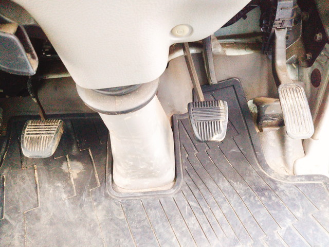 日野デュトロ幌ウイング小型（2t・3t）[写真33]