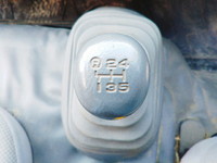 日野デュトロ幌ウイング小型（2t・3t）[写真34]