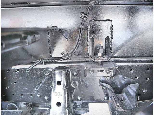 いすゞエルフパッカー車（塵芥車）小型（2t・3t）[写真25]