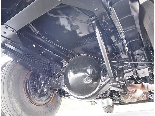 いすゞエルフパッカー車（塵芥車）小型（2t・3t）[写真28]