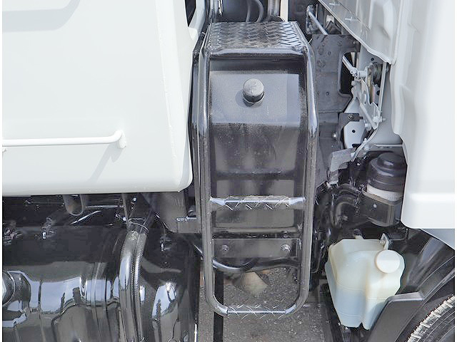 いすゞエルフパッカー車（塵芥車）小型（2t・3t）[写真29]