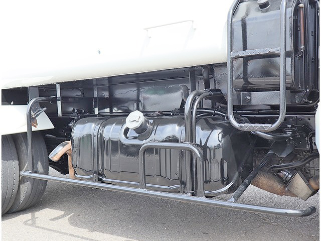 いすゞエルフパッカー車（塵芥車）小型（2t・3t）[写真33]