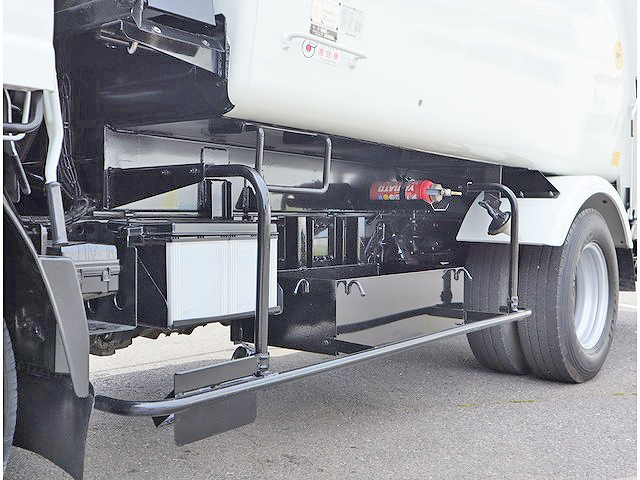 いすゞエルフパッカー車（塵芥車）小型（2t・3t）[写真34]