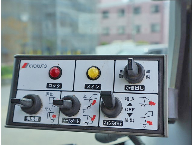 いすゞエルフパッカー車（塵芥車）小型（2t・3t）[写真36]