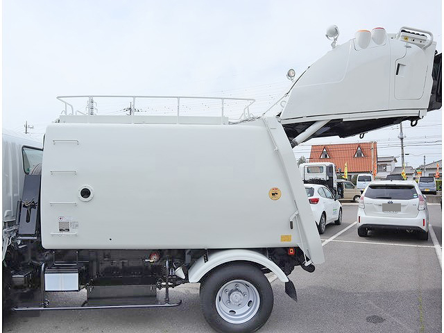 いすゞエルフパッカー車（塵芥車）小型（2t・3t）[写真04]
