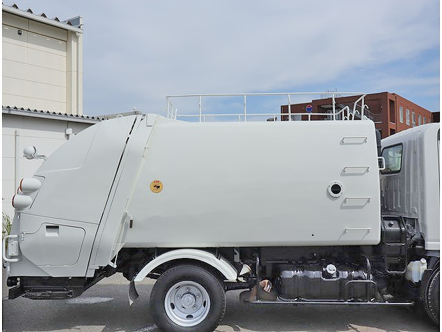 いすゞエルフパッカー車（塵芥車）小型（2t・3t）[写真06]