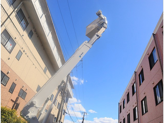 いすゞエルフ高所作業車小型（2t・3t）[写真12]