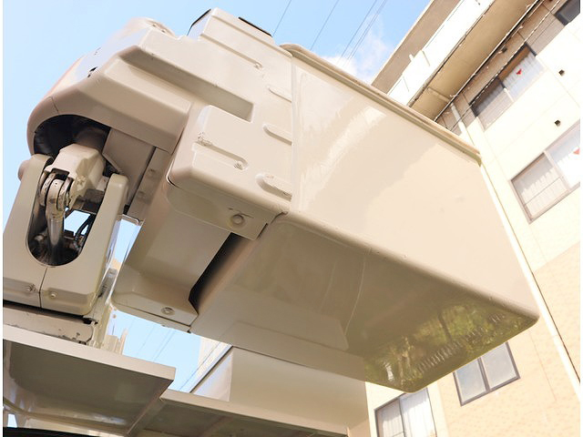 いすゞエルフ高所作業車小型（2t・3t）[写真15]