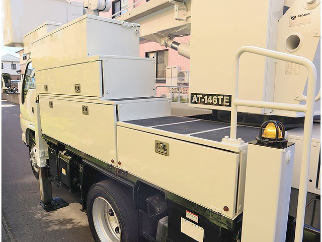 いすゞエルフ高所作業車小型（2t・3t）[写真02]