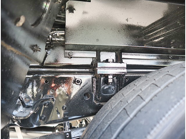 いすゞエルフ高所作業車小型（2t・3t）[写真27]