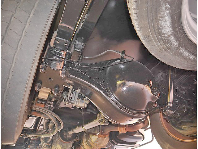 いすゞエルフ高所作業車小型（2t・3t）[写真29]