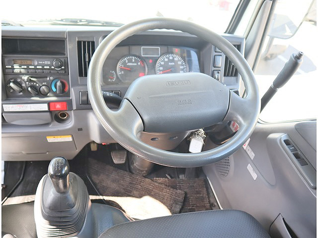 いすゞエルフ高所作業車小型（2t・3t）[写真38]