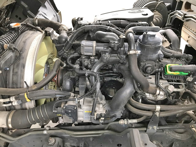 UDトラックスコンドルアルミバン中型（4t）[写真24]