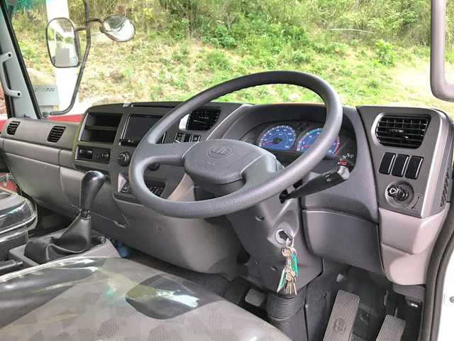 UDトラックスコンドルアルミバン中型（4t）[写真29]