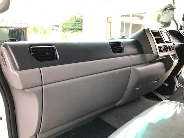 UDトラックスコンドルアルミバン中型（4t）[写真31]