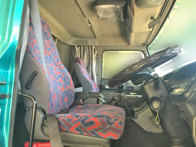 いすゞギガクレーン4段大型（10t）[写真32]