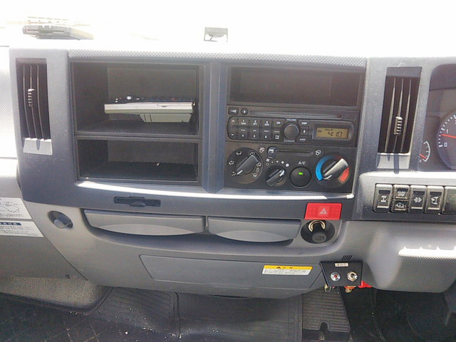 マツダタイタン保冷バン小型（2t・3t）[写真34]