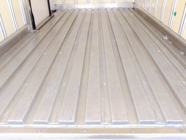 マツダタイタン保冷バン小型（2t・3t）[写真09]