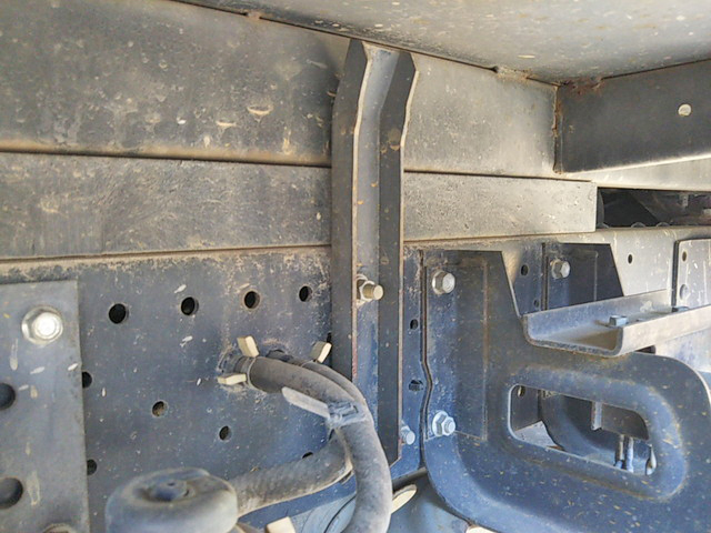 いすゞエルフダンプ小型（2t・3t）[写真11]