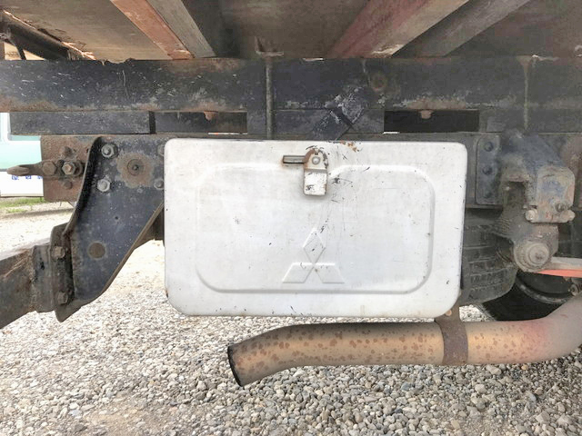 三菱ふそうキャンタークレーン3段小型（2t・3t）[写真24]