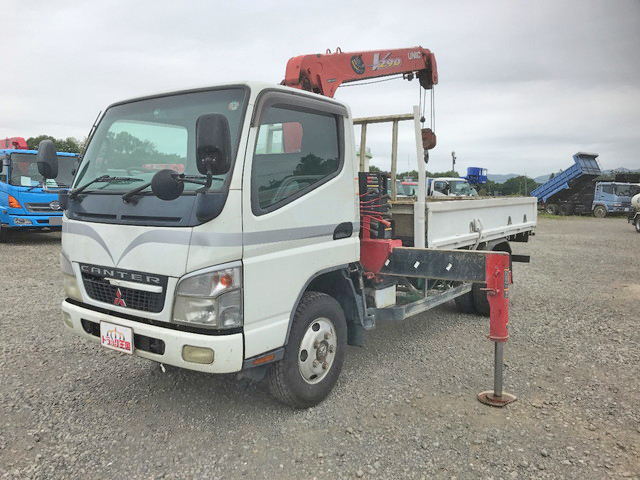 三菱ふそうキャンタークレーン3段小型（2t・3t）[写真05]