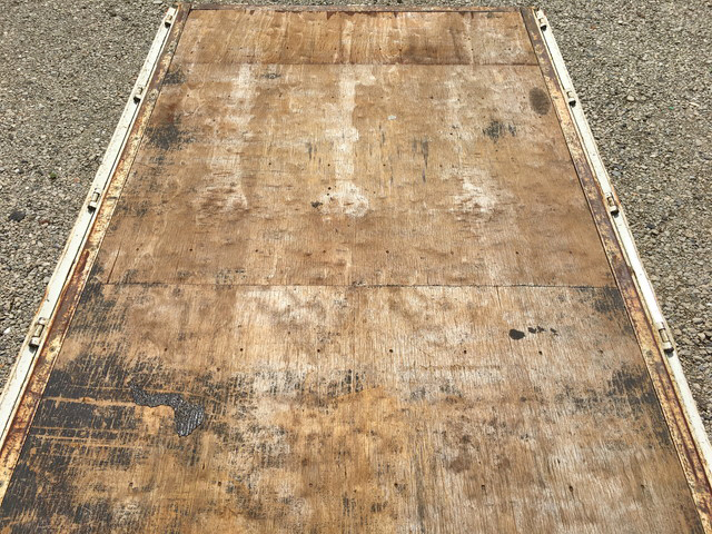 三菱ふそうキャンター平ボディ小型（2t・3t）[写真13]