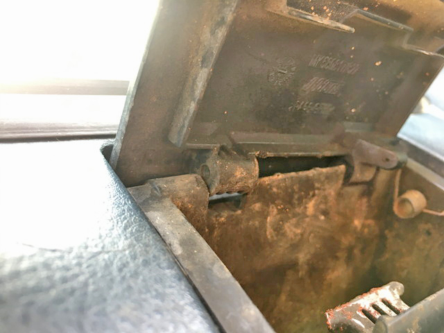 三菱ふそうキャンター平ボディ小型（2t・3t）[写真38]