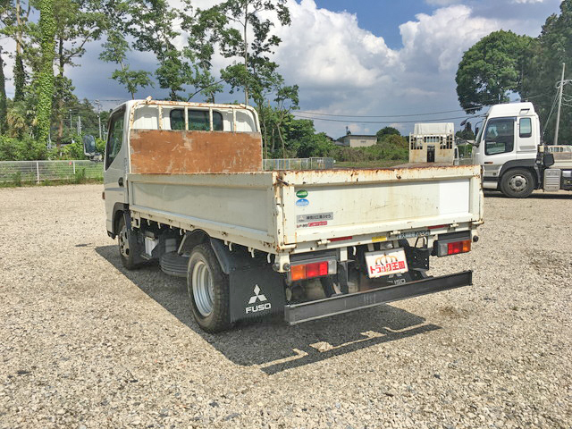 三菱ふそうキャンター平ボディ小型（2t・3t）[写真04]