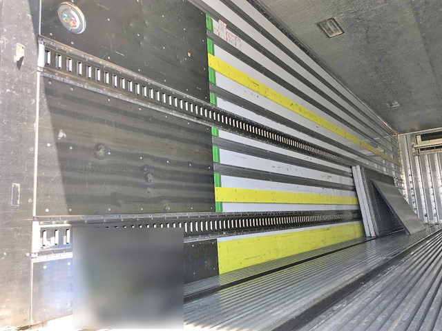 いすゞギガ冷凍車（冷蔵車）大型（10t）[写真11]