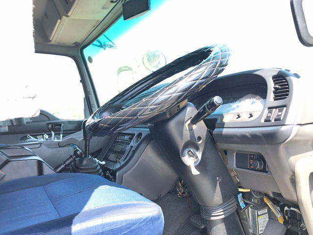 いすゞギガ冷凍車（冷蔵車）大型（10t）[写真32]