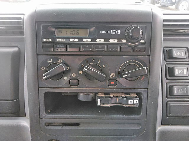 三菱ふそうキャンタークレーン3段小型（2t・3t）[写真37]