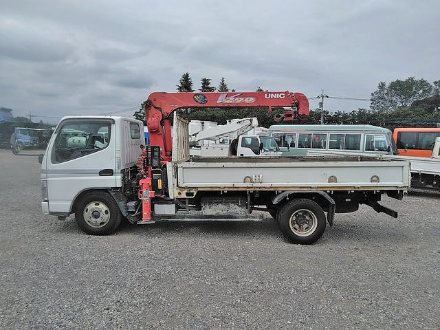 三菱ふそうキャンタークレーン3段小型（2t・3t）[写真05]