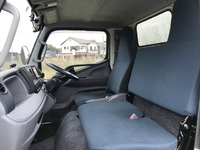 三菱ふそうキャンター冷凍車（冷蔵車）小型（2t・3t）[写真28]