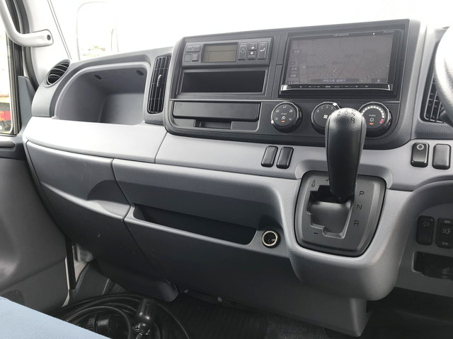 三菱ふそうキャンター冷凍車（冷蔵車）小型（2t・3t）[写真31]