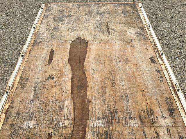 三菱ふそうキャンター平ボディ小型（2t・3t）[写真15]