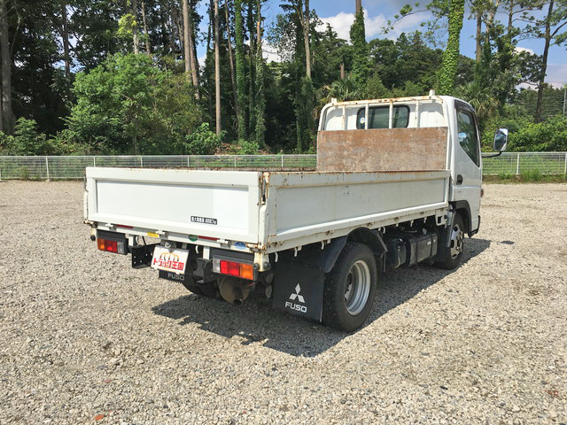 三菱ふそうキャンター平ボディ小型（2t・3t）[写真02]