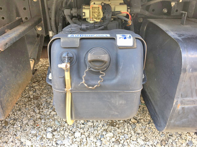 三菱ふそうキャンター平ボディ小型（2t・3t）[写真20]